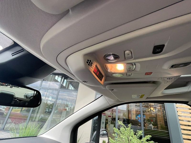 Toyota ProAce City Verso 1.5D Automat Short VIP - fotka 22 z 31