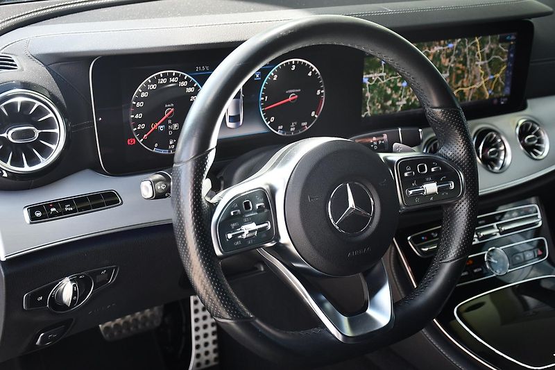 Mercedes-Benz CLS 350D AMG 4MATIC - fotka 16 z 43