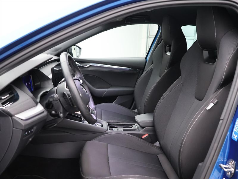 Škoda Octavia 2,0 TDI 110kW DSG Style Sport - fotka 11 z 39