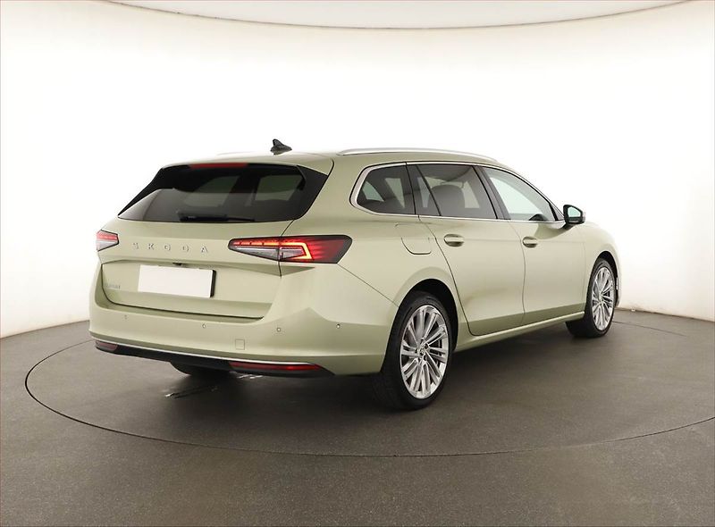 Škoda Superb (2024) 2.0 TDI - fotka 5 z 22