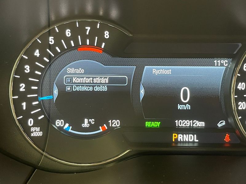Ford S-MAX 2,5 HEV Titanium 7míst - fotka 63 z 70