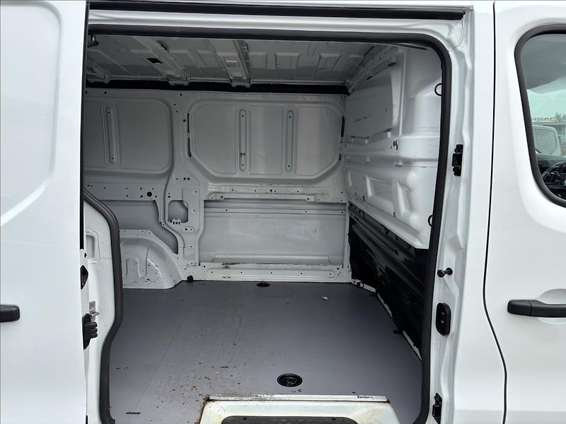 Renault Trafic 2,0 Ecoline 88kW L1 - fotka 12 z 33