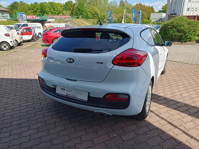 Kia Ceed (2017) CRDi - VAN - fotka 3 z 13