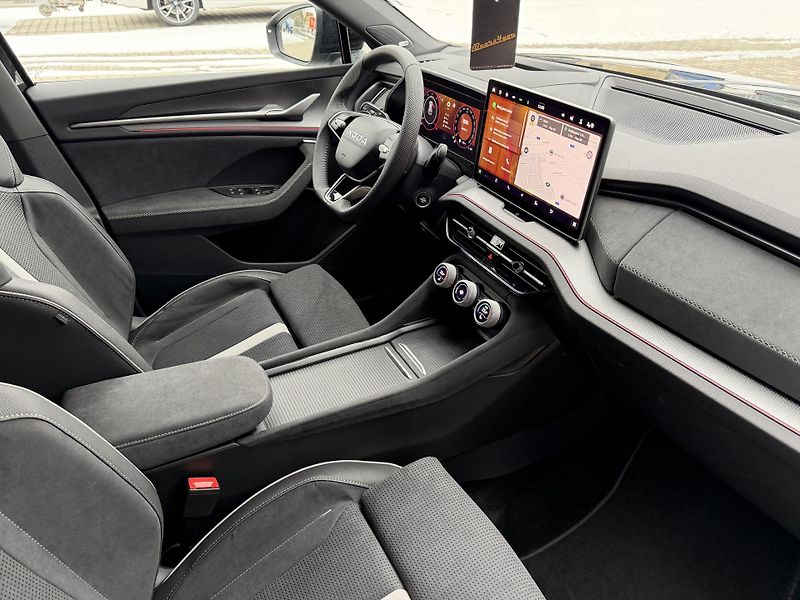 Škoda Kodiaq (2026) 2.0TDI 142kW 4X4 SPORT DCC CZ! - fotka 30 z 46