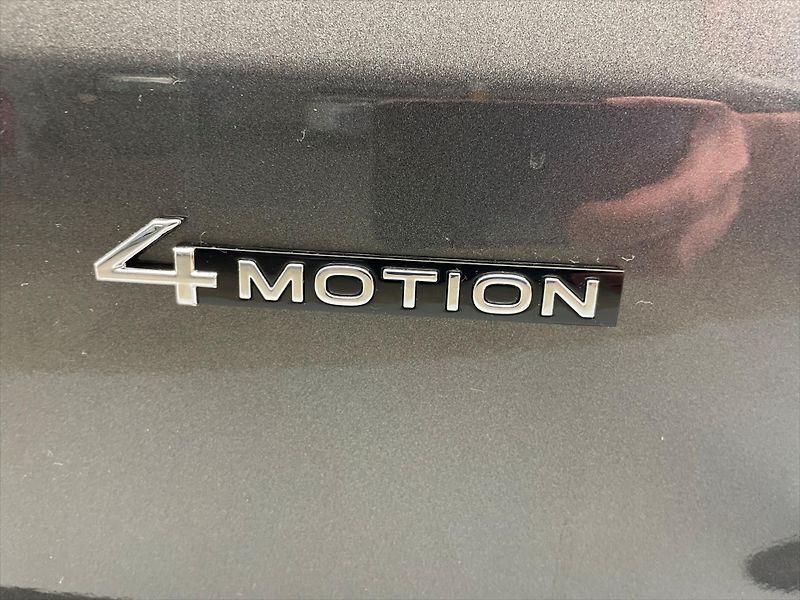Volkswagen Caravelle Nový T7 Style 2,0 TDI 4MOT 8AU - fotka 29 z 32