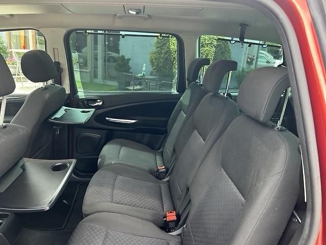 Ford Galaxy 2,0TDCi Ghia 7míst - fotka 36 z 54
