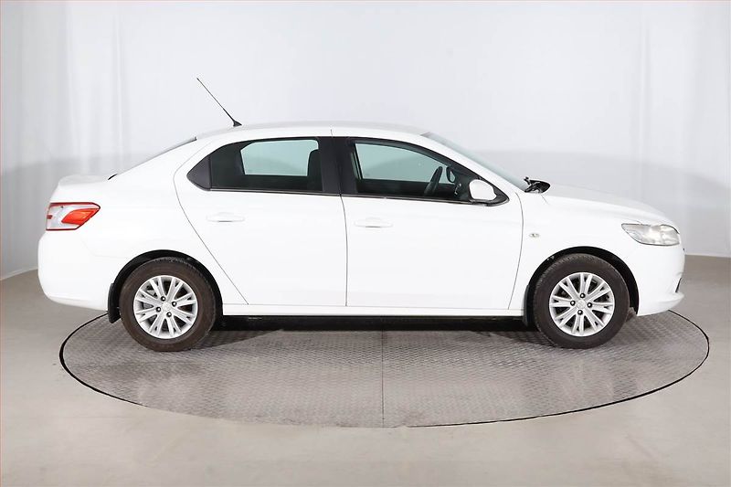 Peugeot 301 (2014) 1.2 VTi, Automat, Serv.kniha - fotka 6 z 17