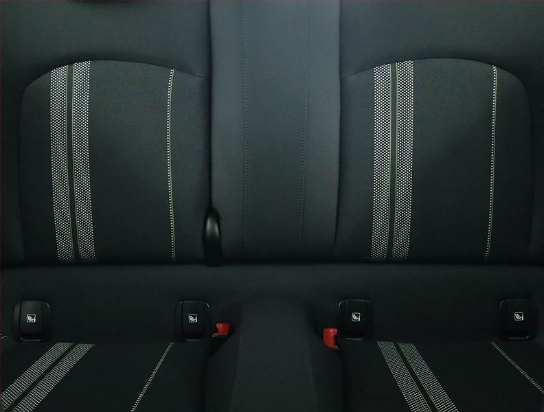 Mini Ostatní (2022) Cooper SE 32 kWh, SoH 97% - fotka 10 z 18