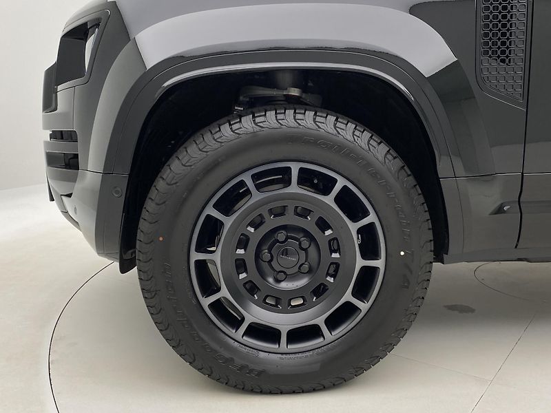 Land Rover Defender (2026) 110 P635 OCTA BLACK AWD AUT - fotka 15 z 64