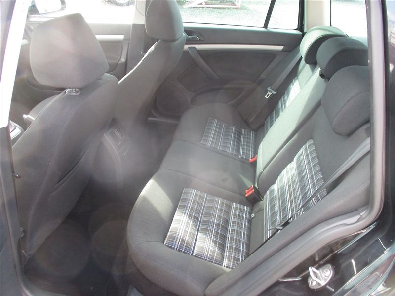 Škoda Octavia 1,4 TSI, serviska,tažné,1.maj, - fotka 11 z 32