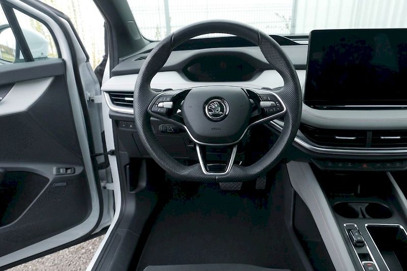 Škoda Elroq (2025) 85 (82kWh) 210 kW 1° Ultra Lod - fotka 18 z 33