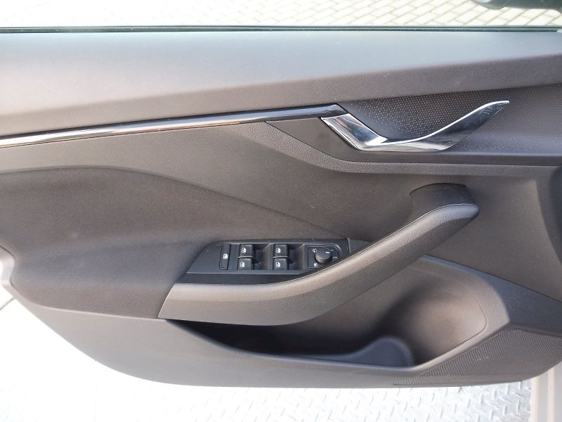 Škoda Scala (2025) Selection 1,0 TSI 85kW - fotka 19 z 29