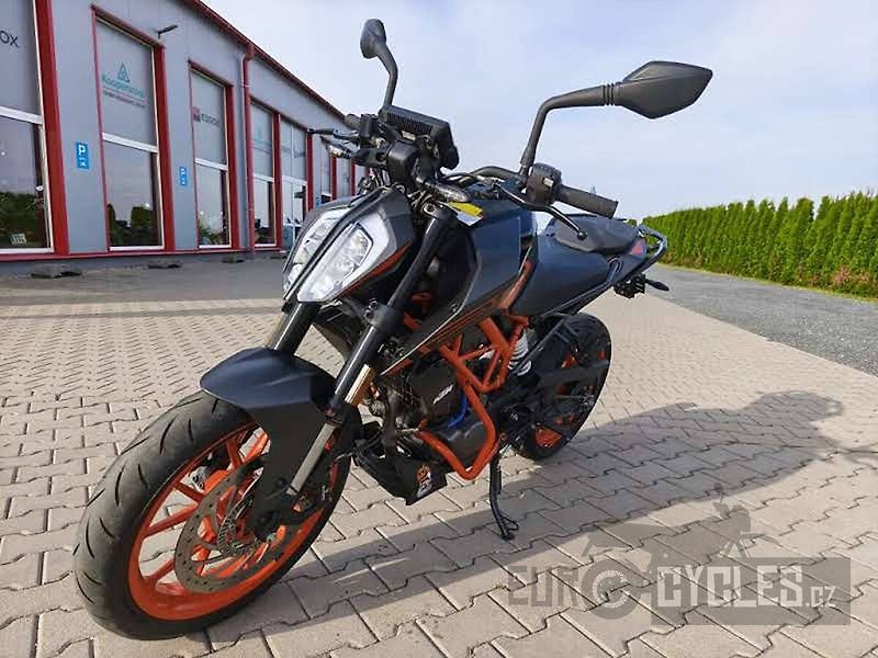 KTM 125 Duke (2021) - fotka 3 z 11