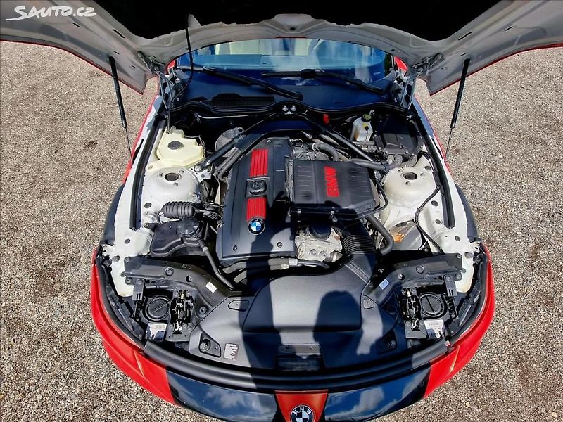 BMW Z4 (2012) 3,5 is,sDrive 250KW,lad - fotka 18 z 20