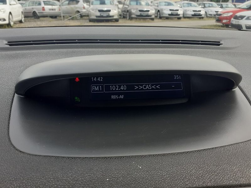 Renault Mégane (2015) KOMBI 1.5 Dci ČR - fotka 11 z 33