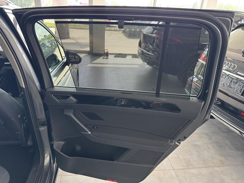 Volkswagen Touran (2020) 1,5TSi DSG 7.MÍST NAVIGACE ACC - fotka 20 z 31