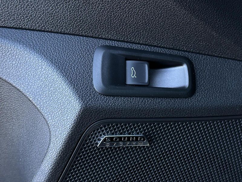 Škoda Scala 1.5TSi Monte Carlo 150PS NAVI - fotka 18 z 56
