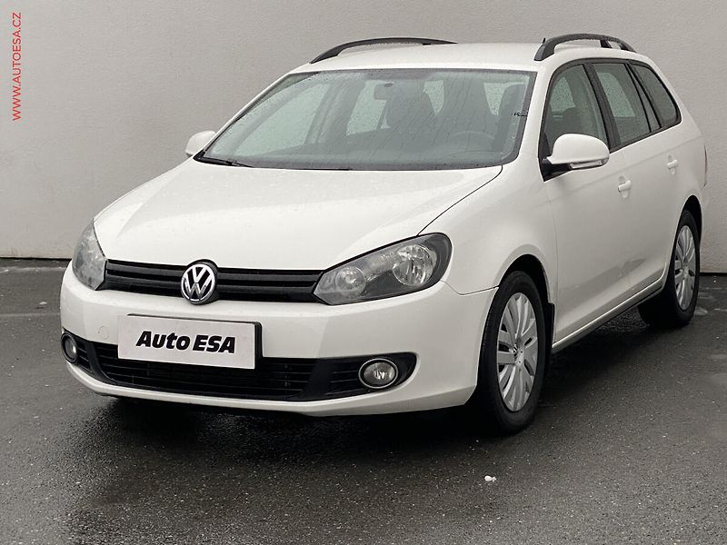 Volkswagen Golf (2010) 1.6 TDi, Trendline, AC - fotka 3 z 15