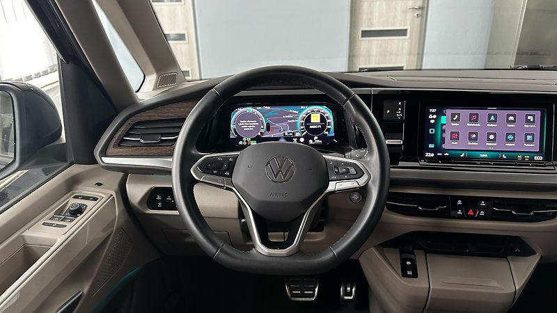 Volkswagen Multivan TAŽNÉ / ZÁRUKA / TOP STAV - fotka 28 z 51