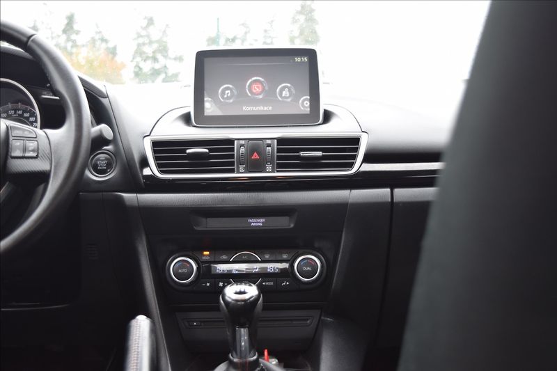Mazda 3 2,0 G 88KW  DIGIKLIMA ALU NAVI - fotka 19 z 47