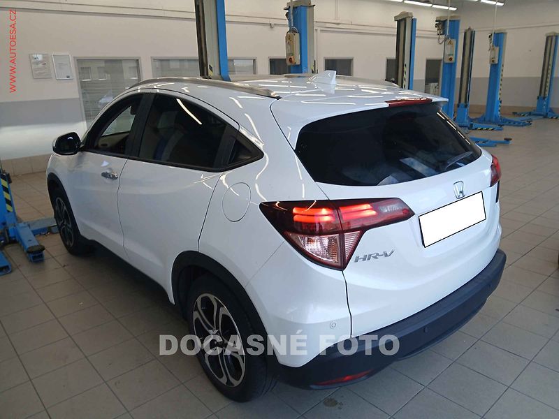 Honda HR-V (2018) 1.5i, ČR, servis.kniha, AT - fotka 2 z 3
