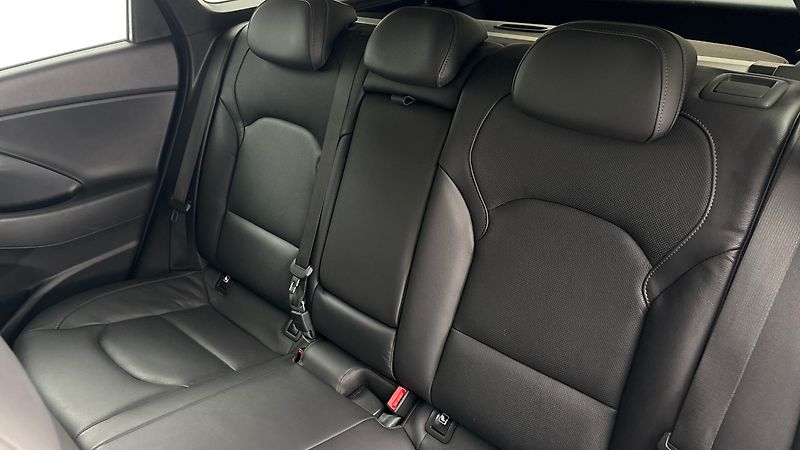Hyundai i30 1.6 CRDI Style Kombi - fotka 16 z 28
