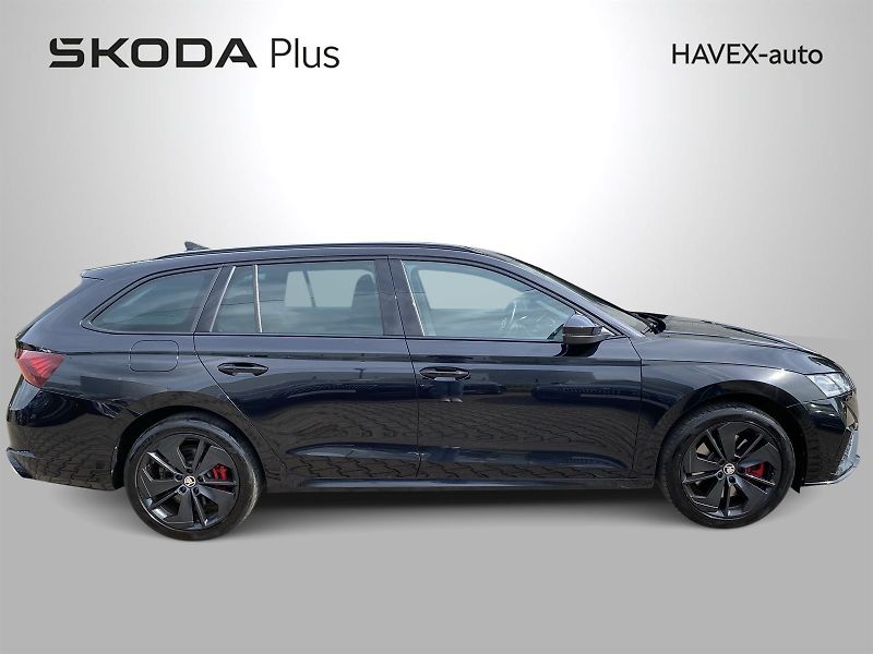 Škoda Octavia (2024) Combi 1.4 TSI iV DSG RS - fotka 33 z 35