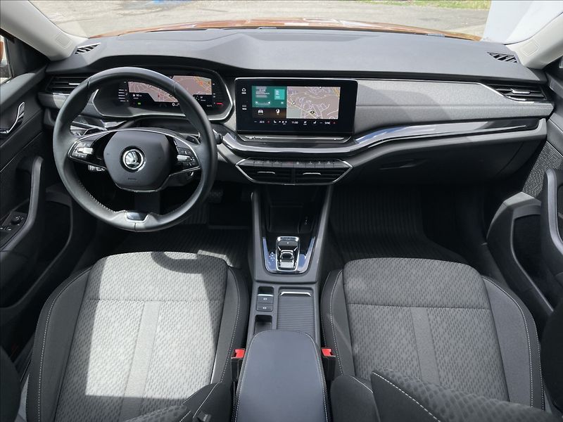 Škoda Octavia 2,0 TDI DSG Combi Style+ TAŽNÉ - fotka 6 z 25