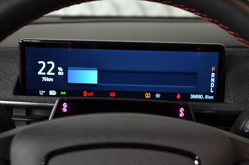 Ford Mustang Mach-E (2024) 98,7kWh PrD Prem AWD AT - fotka 11 z 21