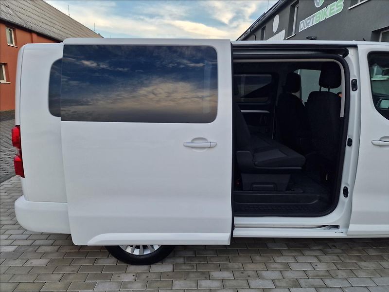 Toyota ProAce Verso 2.0 D-4d 110kW L2 Shuttle, ČR - fotka 17 z 50