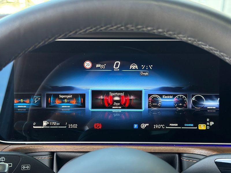 Mercedes-Benz Třídy G 63 AMG MANUFAKTUR, SUPERIOR - fotka 42 z 44