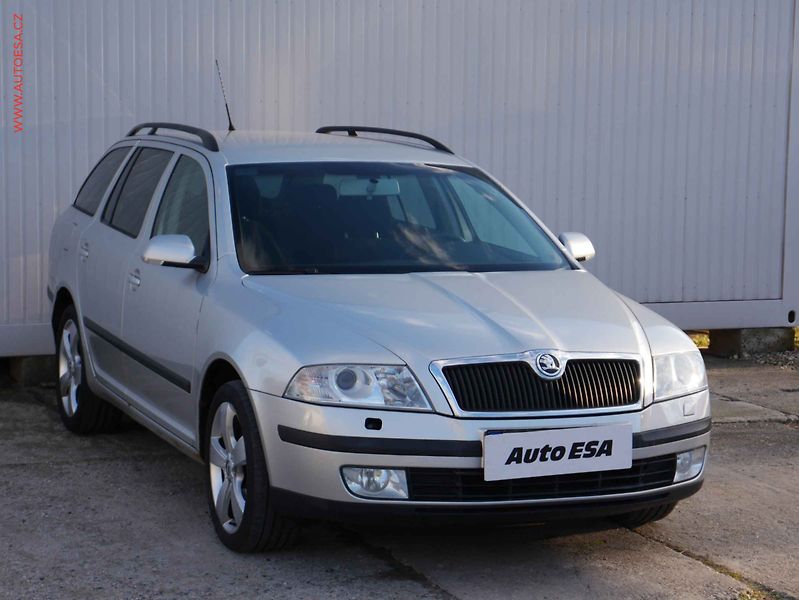 Škoda Octavia (2006) 2.0 TDi, 1.maj, servis.kniha - fotografie inzerátu