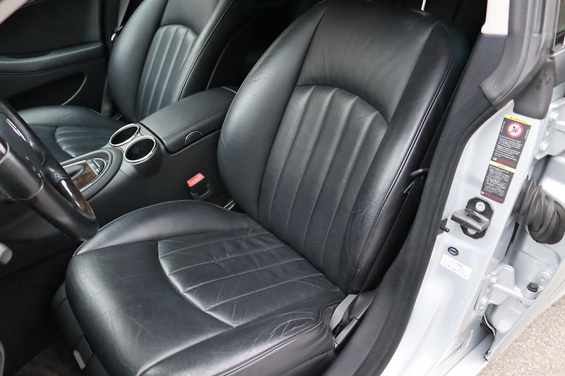 Mercedes-Benz CLS Mercedes-Benz CLS 500 V8 C219 - fotka 25 z 50