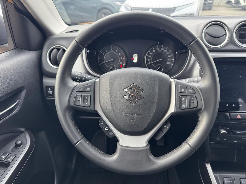 Suzuki Vitara 1.4 BoosterJet PREMIUM  - fotka 8 z 15