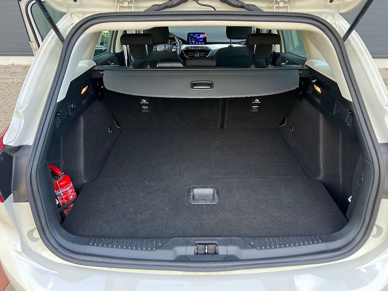 Ford Focus (2021) 1.5TDCi TITANIUM  88kW - fotka 45 z 49