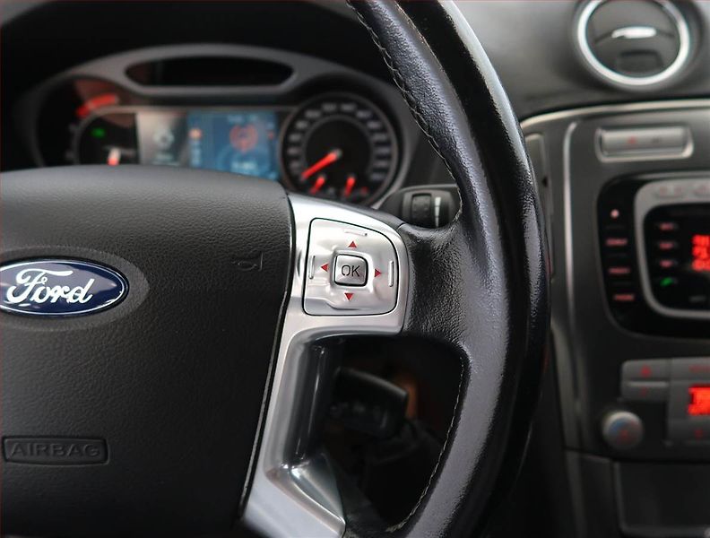 Ford Mondeo (2008) 2.0 TDCi, Serv.kniha - fotka 16 z 20
