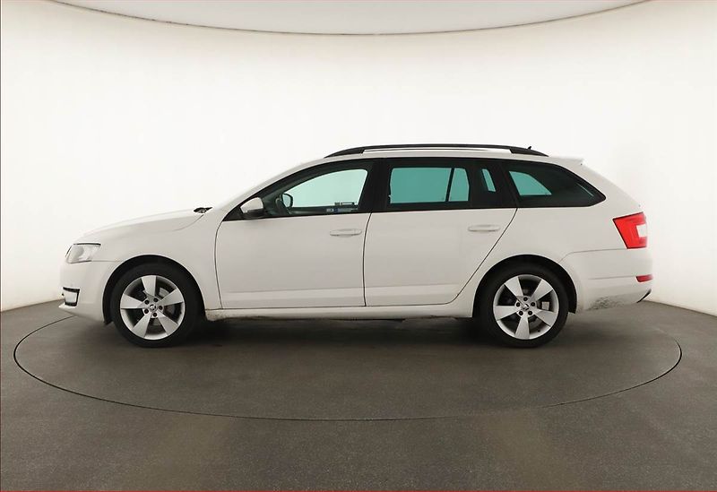 Škoda Octavia (2013) 1.6 TDI, Navi, Tempomat - fotka 3 z 17