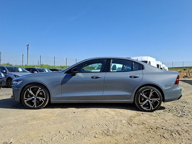 Volvo S60 B5 AWD PLUS 1.MAJ! - fotka 4 z 29