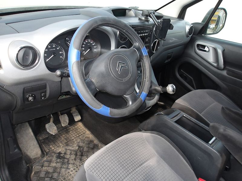 Peugeot Partner Tepee 1,6HDi ČR 2xŠOUP. STK05/2028! - fotka 10 z 23
