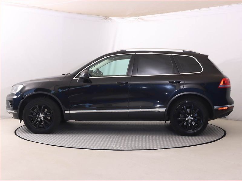 Volkswagen Touareg (2016) 3.0 TDI, 4X4, Automat - fotka 3 z 23