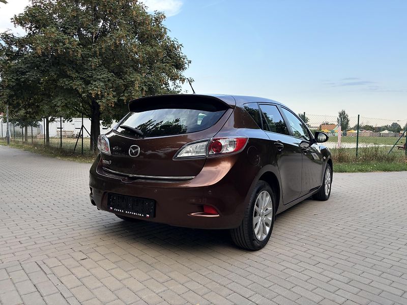 Mazda 3 1.6 Kenko - fotka 9 z 30