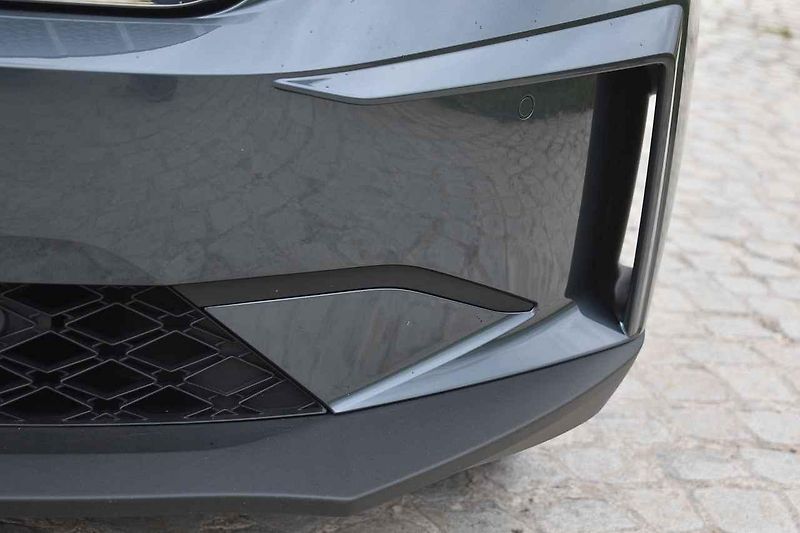 Škoda Enyaq iV při jízdě v chladném počasí