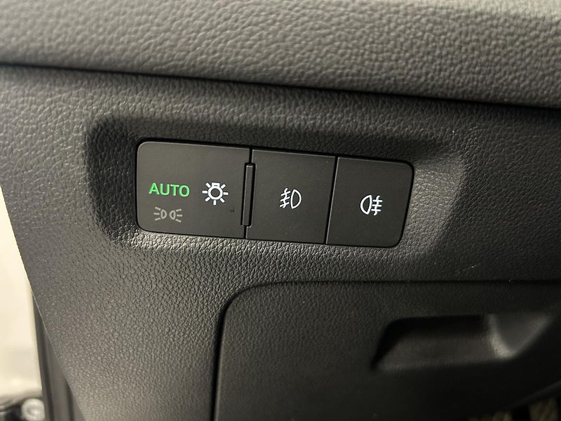 Škoda Octavia (2022) 1.5TSi Ambiion Plus 110kW  - fotka 12 z 23