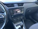 Škoda Octavia 2.0 TDI DSG Ambition - náhled 15