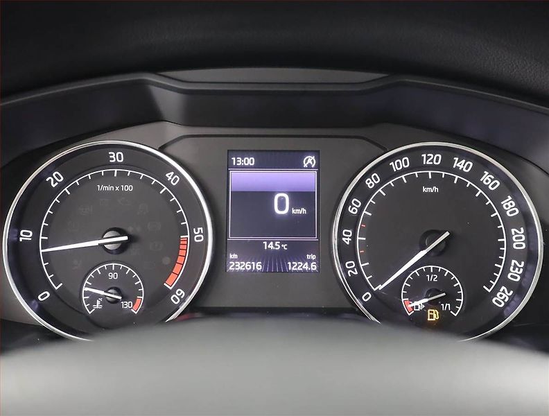 Škoda Superb (2015) Style 2.0 TDI, Serv.kniha - fotka 11 z 23