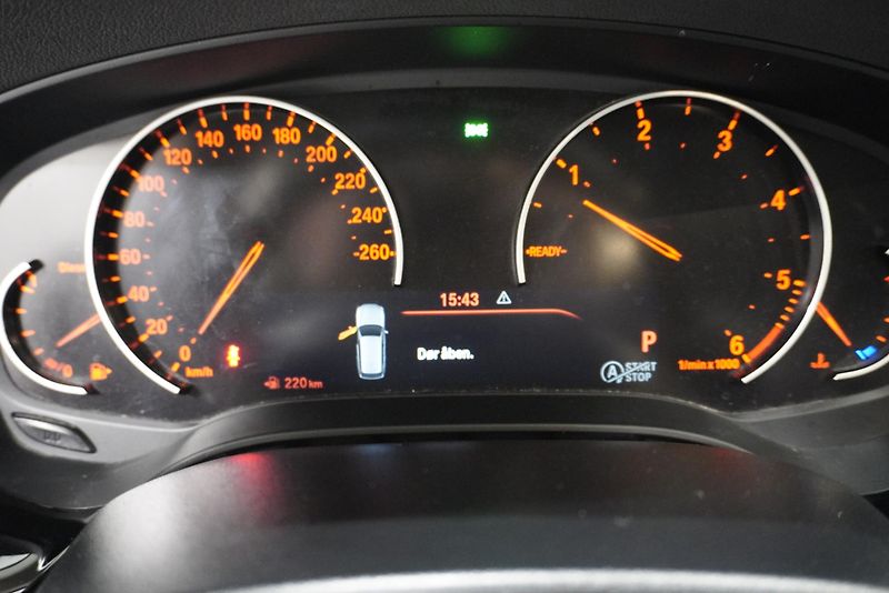 BMW Řada 5 (2018) 520D TOURING STEPTRONIC - fotka 19 z 27