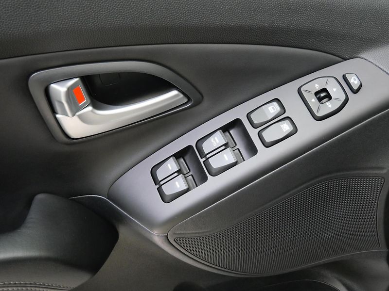 Hyundai ix35 - fotka 12 z 24