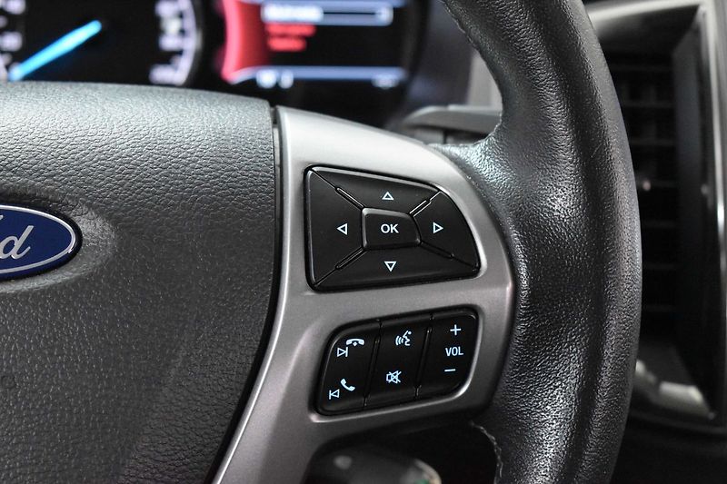 Ford Ranger 2.0 XLT*Naviják*4x4*TAŽNÉ*ČR 1 - fotka 21 z 45