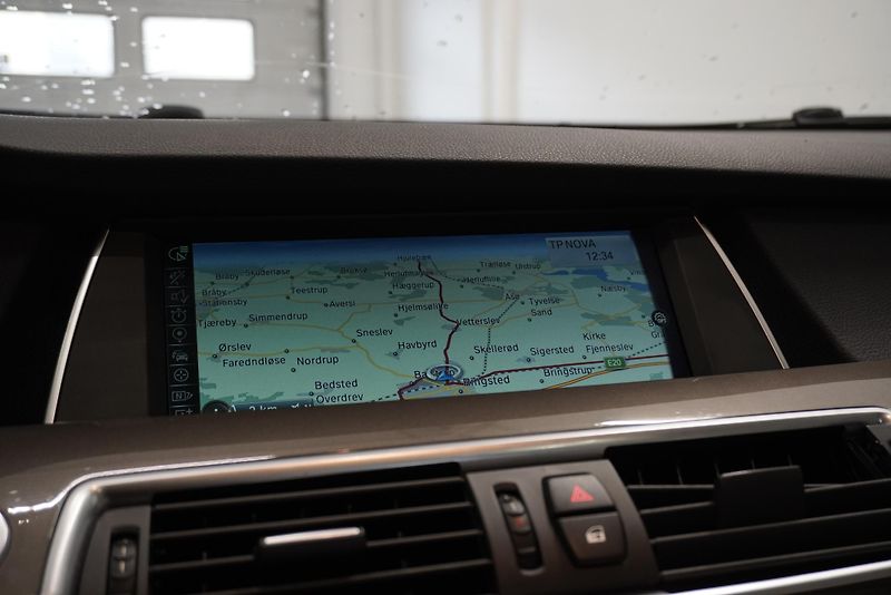 BMW Řada 5 (2014) 530D 190kW GRANTURISMO XDRIVE - fotka 18 z 32