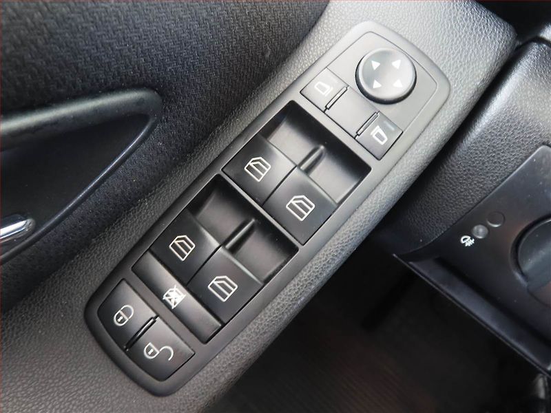 Mercedes-Benz Třídy A (2008) A 150 , po STK, servisované - fotka 13 z 13